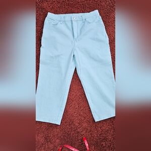 Capris light blue Gloria Vanderbilt